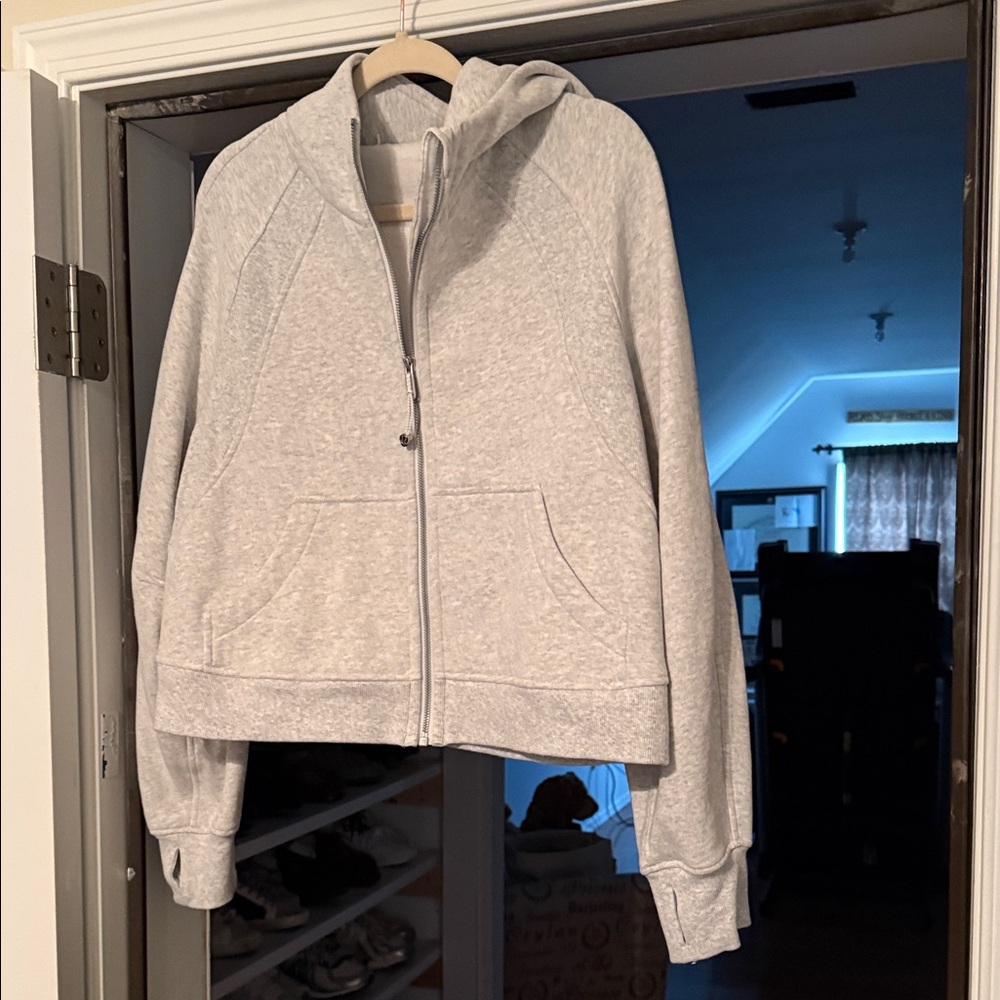Gently worn lululemon scuba oversized full zip. Medium/large